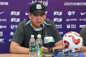 开云体育在线-斯卢茨基：如果我们志向远大，不可能把未来命运依赖于一两名队员