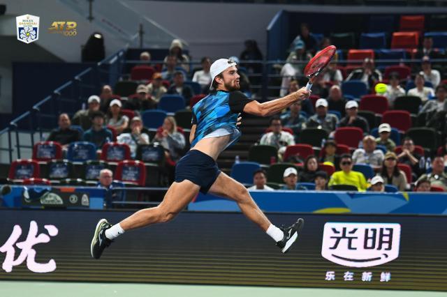 开云体育入口-直落两盘淘汰阿卡 张之臻的双打搭档在上海爆大冷
